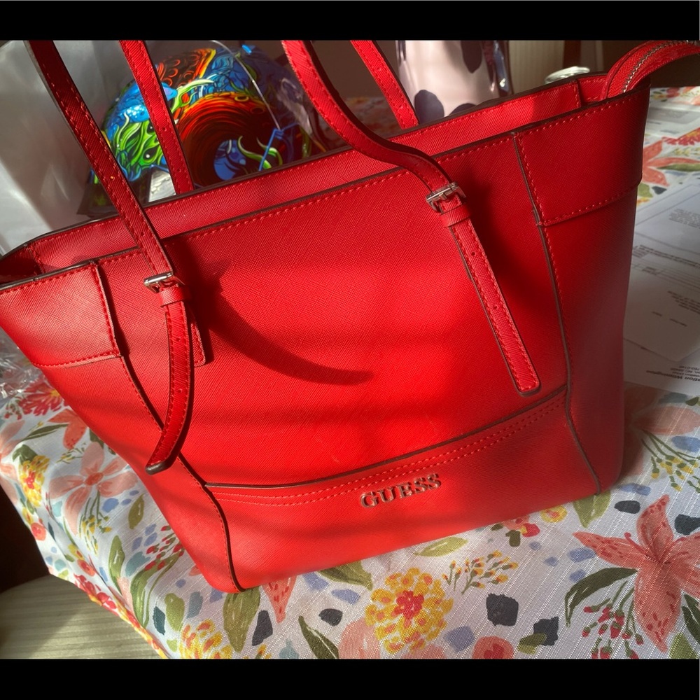 Red Guess tote